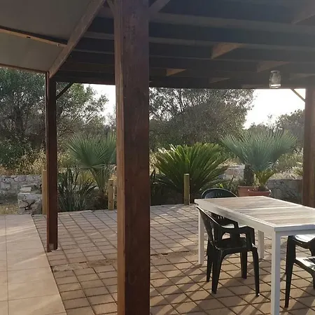 بيت للعطل Tenuta Artanisi أُجينتو